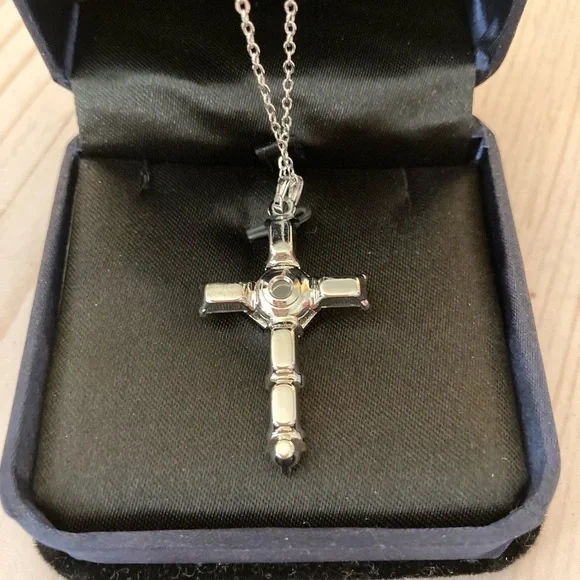 Cross Necklace SS With CZ Stones - Picture 4 of 5